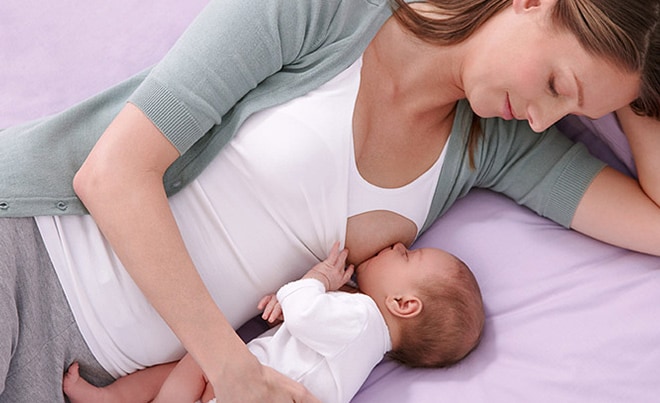 Breastfeeding in the first 24 - 48 hours